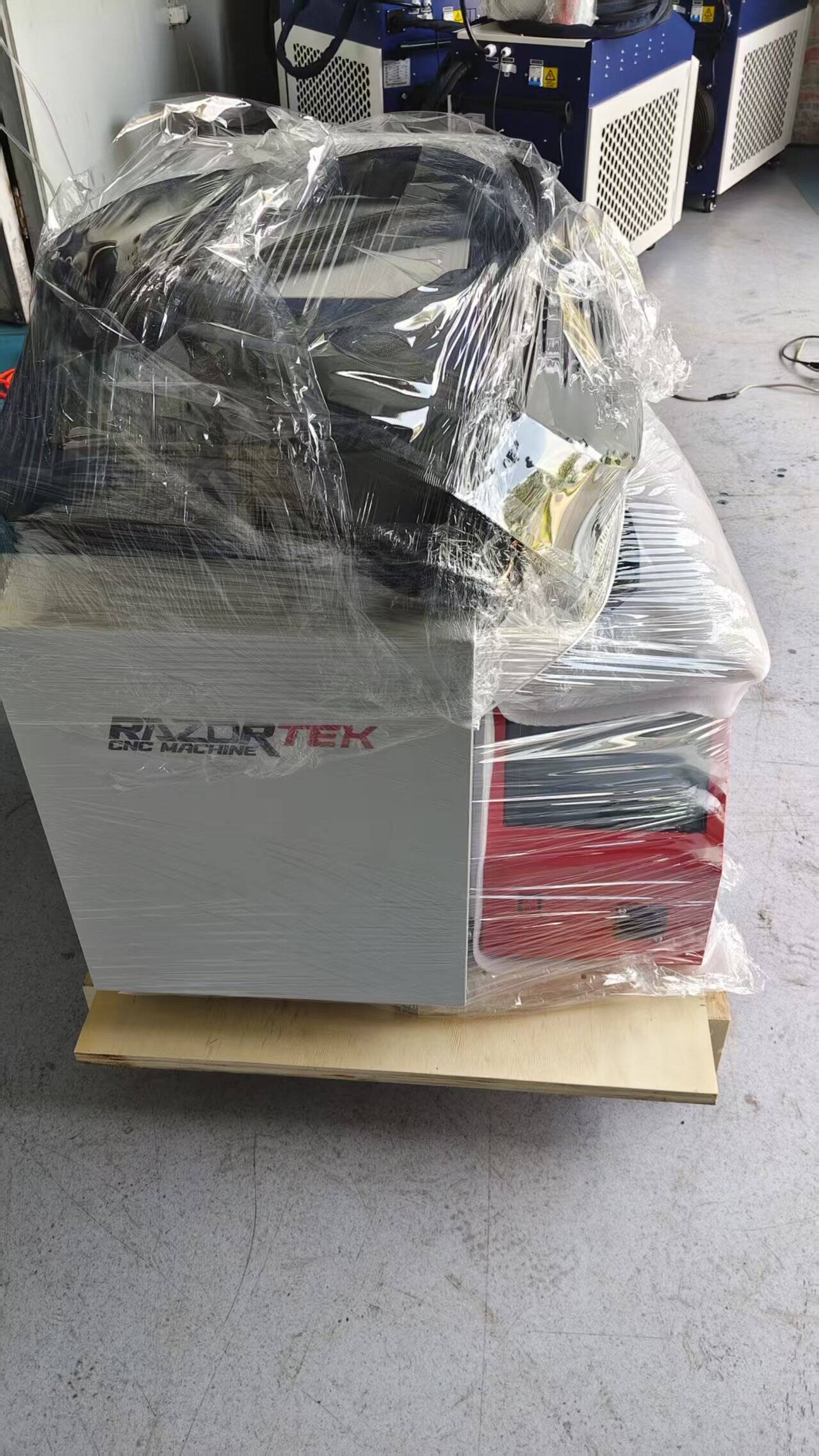 Industrial Handheld Laser Welding Machine - Macchina per saldatura laser a fibra